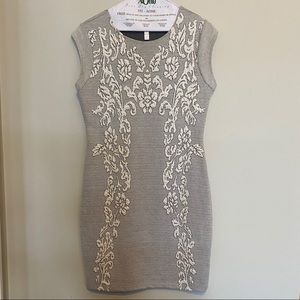 🤍 NEVER WORN - navy & cream stretch knit bodycon dress